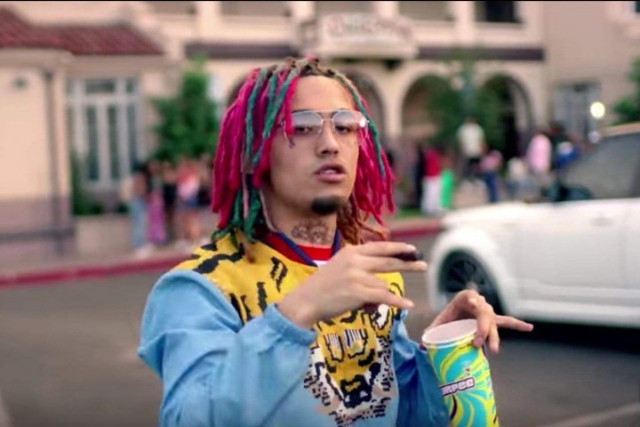 Lil Pump终于向辱华事件道歉了，华人匪帮大佬China mac祝他圣诞快乐