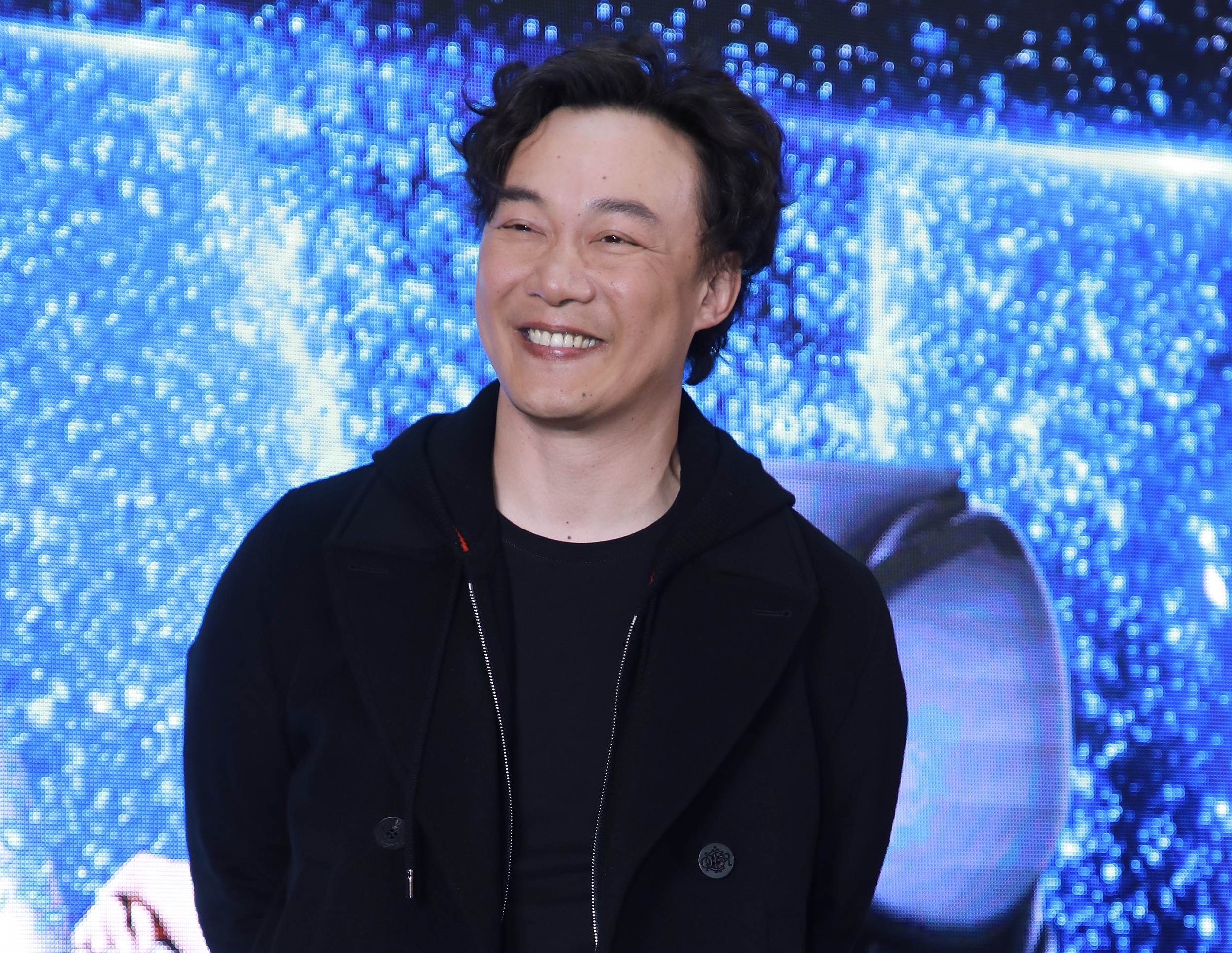 时隔13年陈奕迅这首歌突然大火，原来比《十年》更扎心...