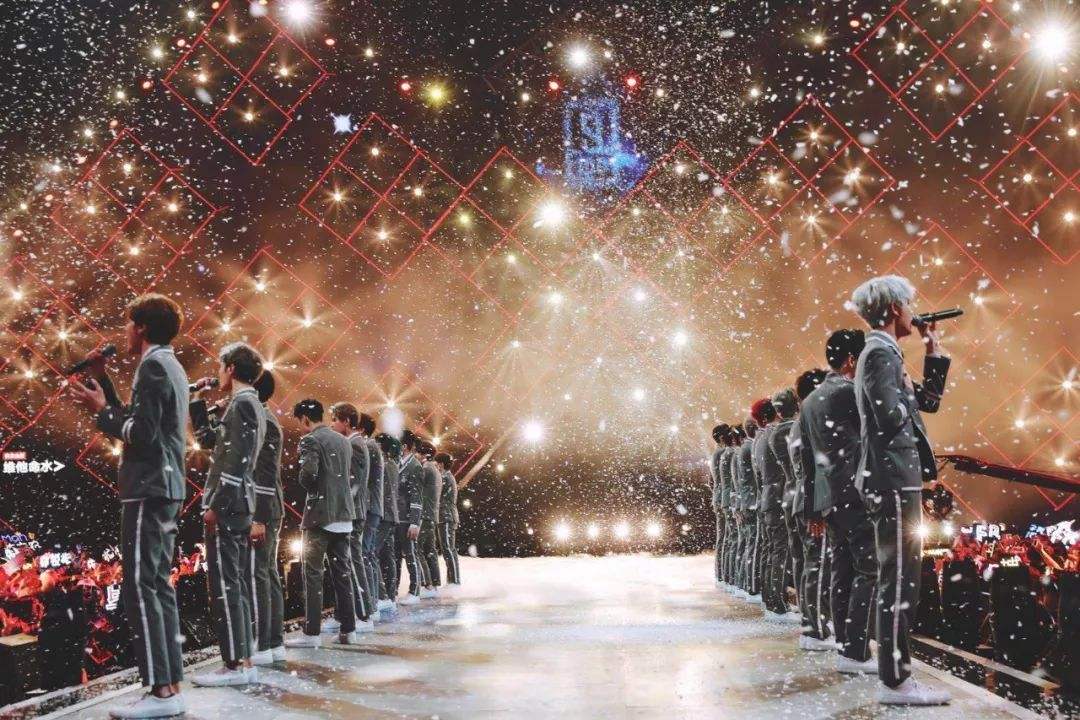 致爱豆：你的征程，我的荣耀