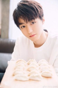 粉丝来稿 | 我是你们的女孩儿,你是我向前奋进的动力