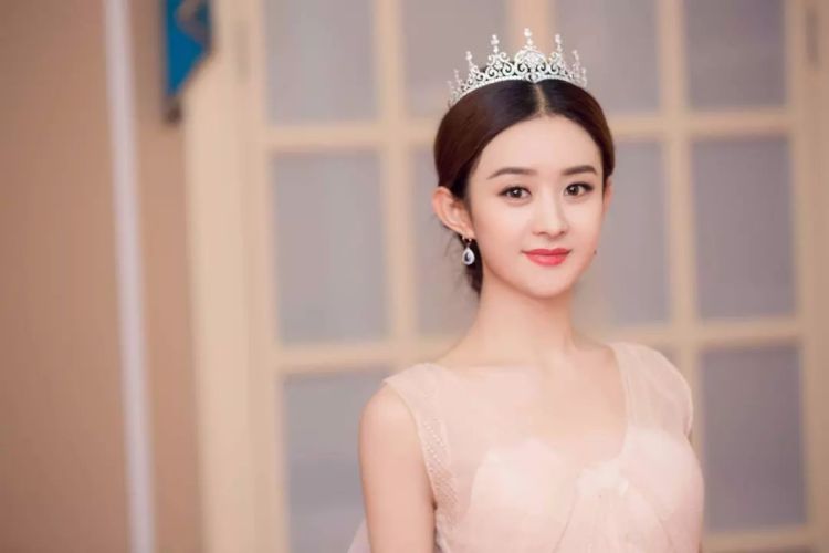 为李现挑一个合适的新剧女主角，好难…