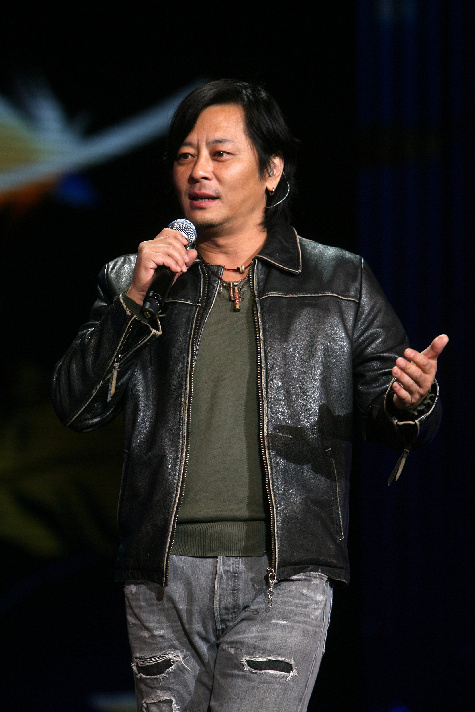 浪子王杰：被追捧了二十年，被嫌弃了一辈子