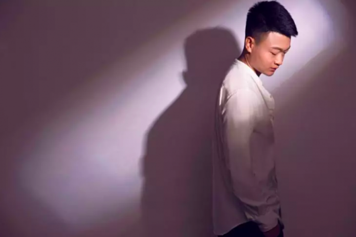 这是92年成熟男孩的音乐之路，他说要在蜕变中成长