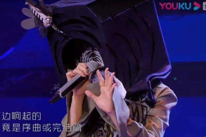 参加《蒙面唱将》开口就被认出，果然有她才是飞儿乐队