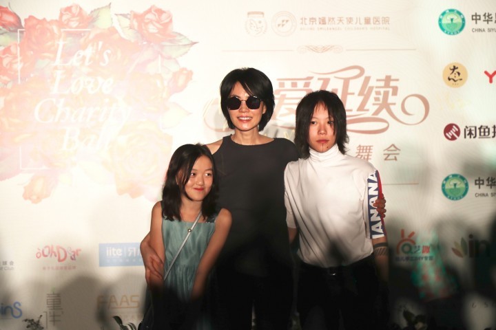 只有两姐妹自己知道，当王菲的女儿到底多幸福！