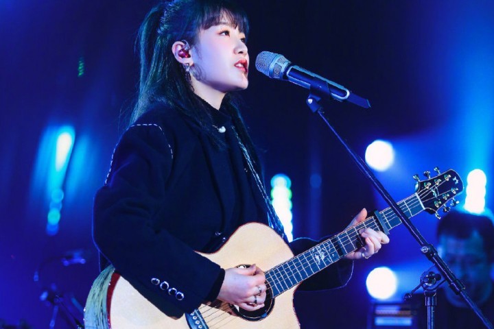 追了5期《歌手》，这个不飙高音的95后最让人惊喜！