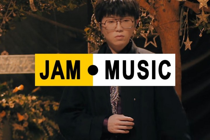 毛不易线上演唱会唱哭众人，他用真诚打动听众的样子真帅