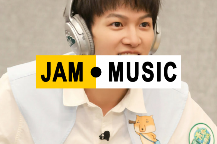 他今年有25首单曲、11档综艺，这么疯狂营业真的好吗？