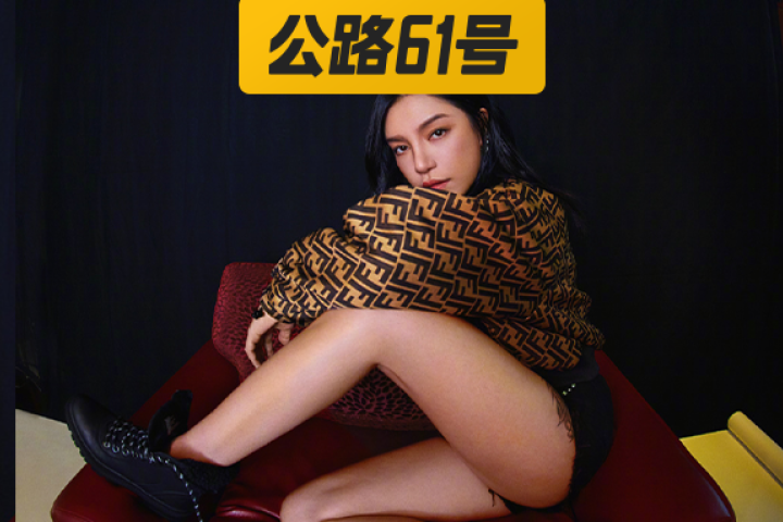 这个曾一夜爆红的快女冠军，如今上节目“脸”都不给露？