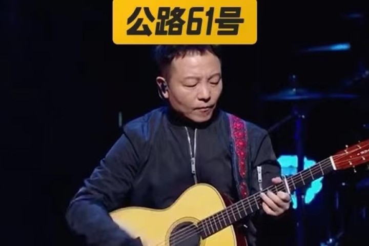 双11晚会车祸连连，全场只靠他一人在撑