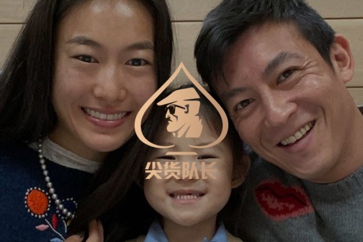 陈冠希被曝妻子怀孕期间聊骚，多次约妹去酒店？