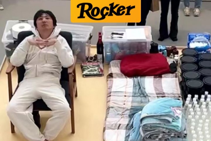 新裤子庞宽上厕所遭围观，喜提热搜第一