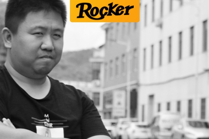 贴吧爆红的躺平教父，脱下了真正的长衫