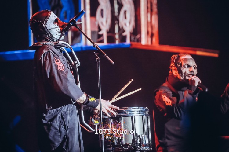 1478235592218653.jpg Slipknot活结乐队狂躁开唱台北,听觉与视觉超顶级的疯狂体验