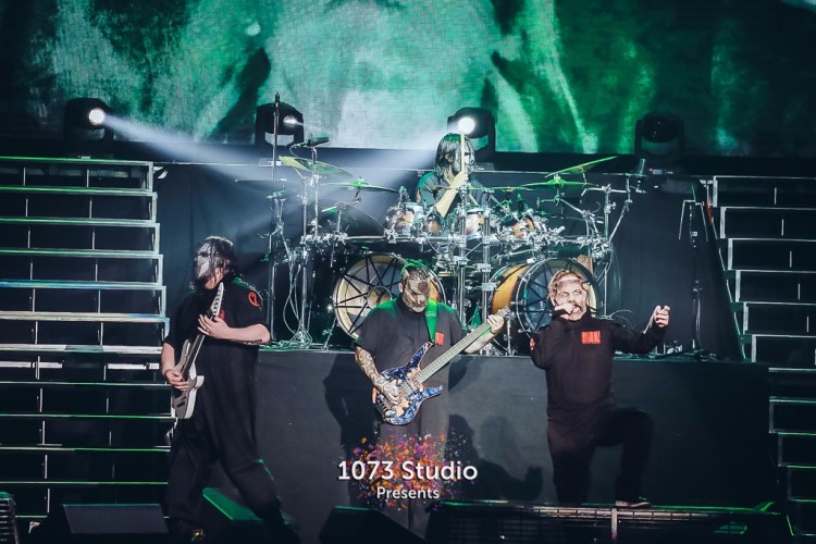 1478235593635768.jpg Slipknot活结乐队狂躁开唱台北,听觉与视觉超顶级的疯狂体验