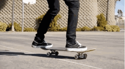 没穿过Vans,你永远体会不到踩着滑板去撩妹的快感