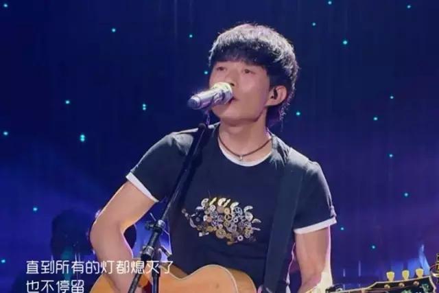 他只在《歌手》唱了三期便被淘汰，但却是我心中永远的第一名！