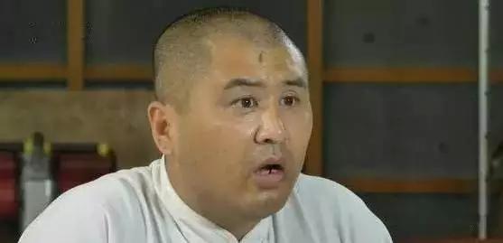 徐晓冬挑战武林惨遭封杀：敢戳穿皇帝新衣的人，不死也废了…