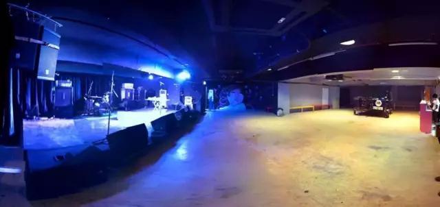 香港最具代表性音乐场馆HA惨遭强制关门,连负责人都被逼下跪