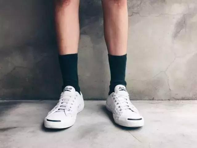 穿上一双帆布鞋,带你领略踩到狗屎的软绵快感