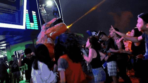 乐堡啤酒×成都草莓开躁纪录｜最辣的成都，属于你们