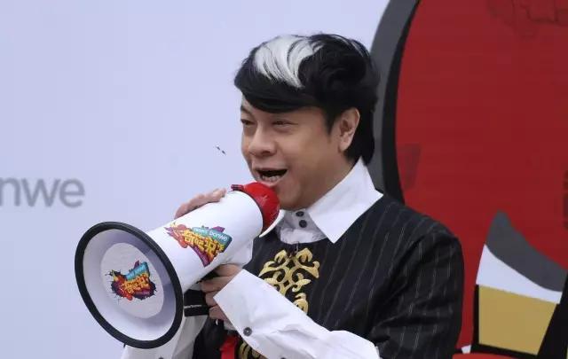 对于同性恋,你可以不理解,但必须尊重!
