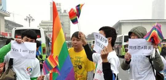 对于同性恋,你可以不理解,但必须尊重!