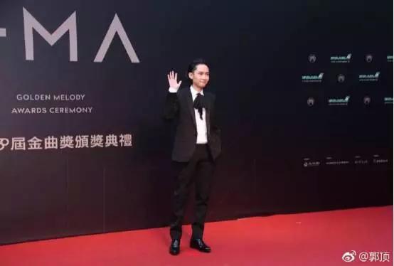 金曲奖最大黑马绝非一日而成，郭顶用12年走出自己的音乐之路