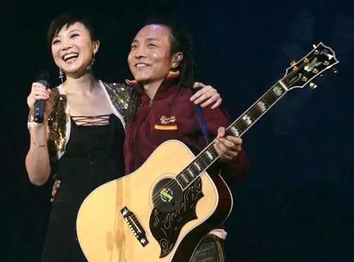许巍时隔15年再为叶蓓操刀,二人首次合唱,歌声里都是你的青春