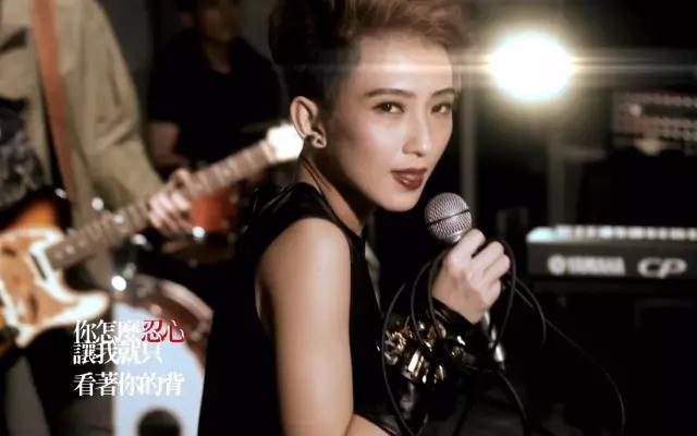 如果我的播放器中只能留一位女歌手,那一定会是戴佩妮