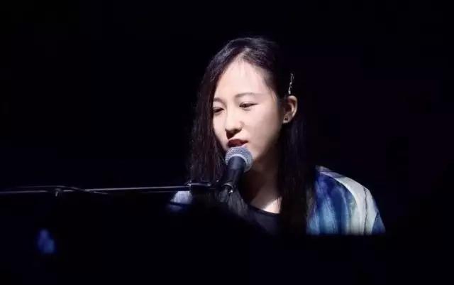 为电影《二十二》献声的燕池,才是民谣界真正的女神