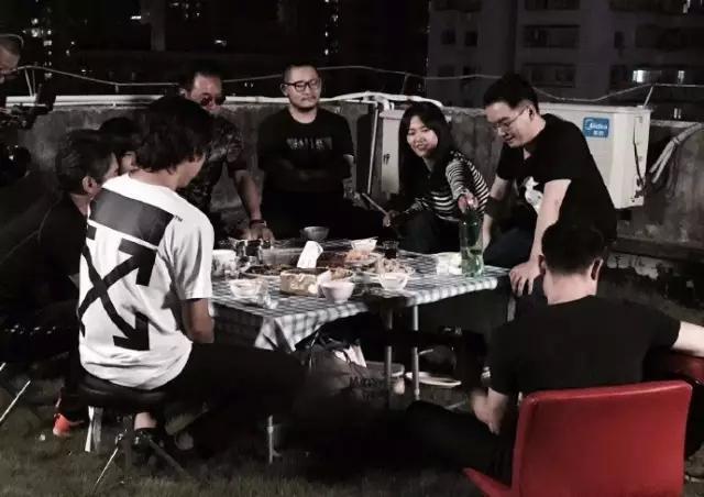 谁说民谣歌手都单枪匹马,这5个人带着乐手杀进了《中国乐队》!
