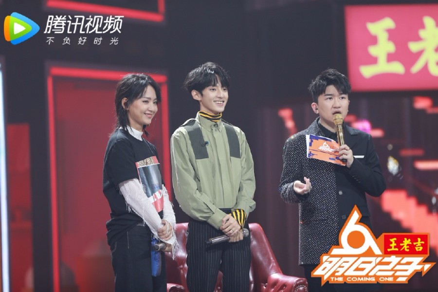 周笔畅助阵赵天宇，《明日之子》现场演绎《岁月神偷》