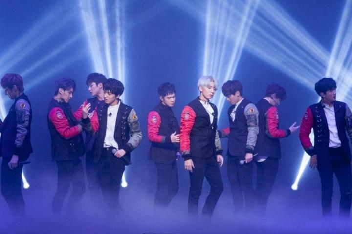 SF9将于10月携新专正式回归，迎来出道一周年！