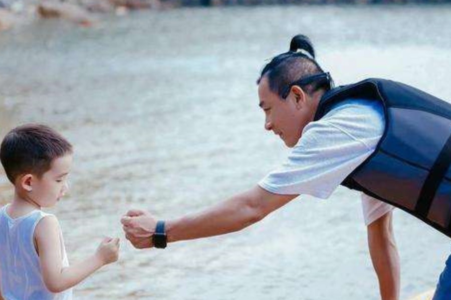 陈小春式耿直采访：想要二胎，不希望Jasper进入娱乐圈