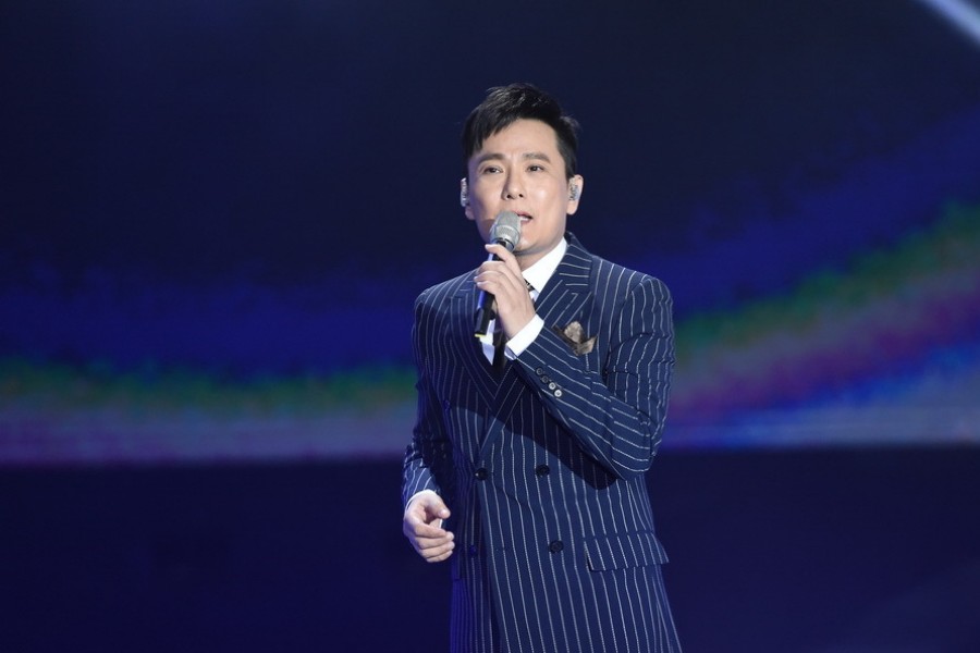 张信哲花百万救助流浪动物，对养宠物有独到见解