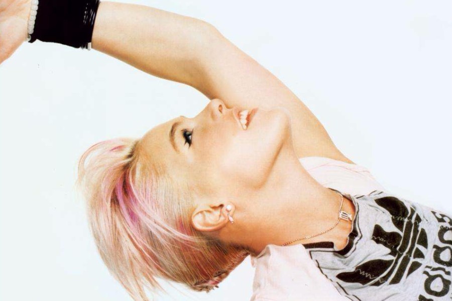 P!nk 新专辑同名单曲上线，流行摇滚风格来袭！