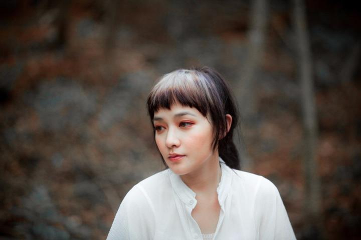 范晓萱为阿雅新书写序，配文：还好我们有伴！