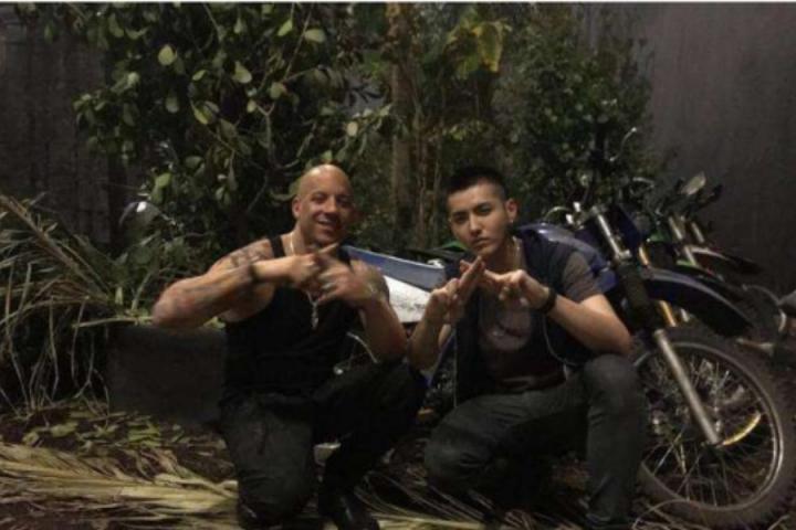 范·迪塞尔晒与吴亦凡合照，依旧迷之角度示兄弟情