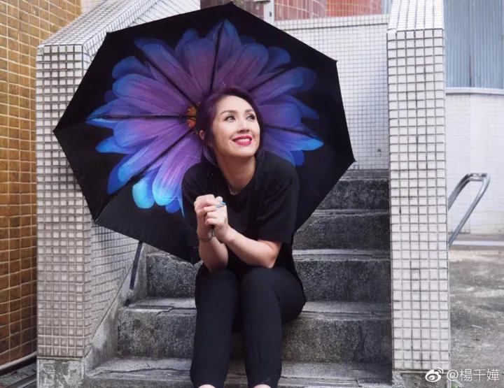 杨千嬅说她想退休了,可我还是不会爱