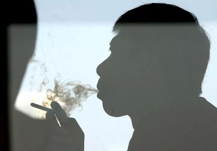 冯小刚新片惨遭下架,如今又被污蔑炒作,但我懂他...