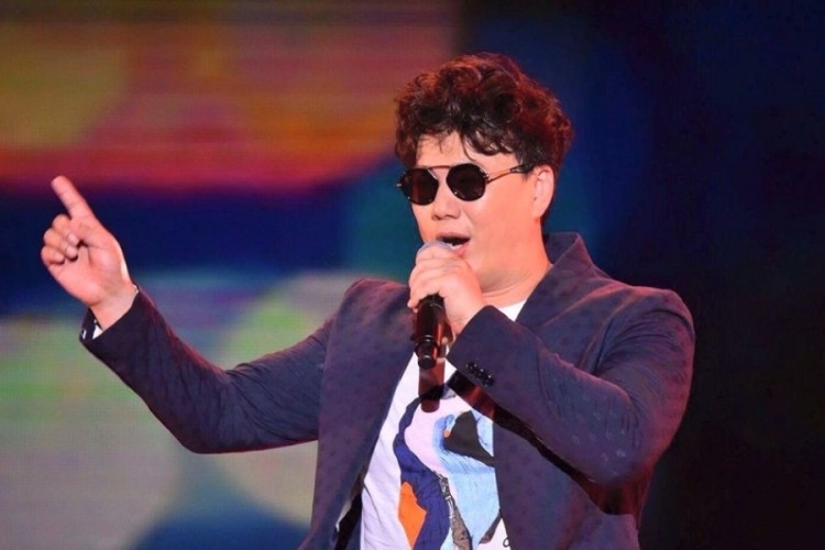 萧煌奇出道15年宣布休息：暂停音乐计划，想迈入家庭