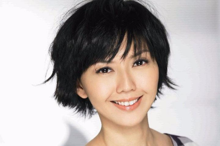 小学四年级的夏天，我骑了2小时的自行车，只为买一盘盗版磁带…