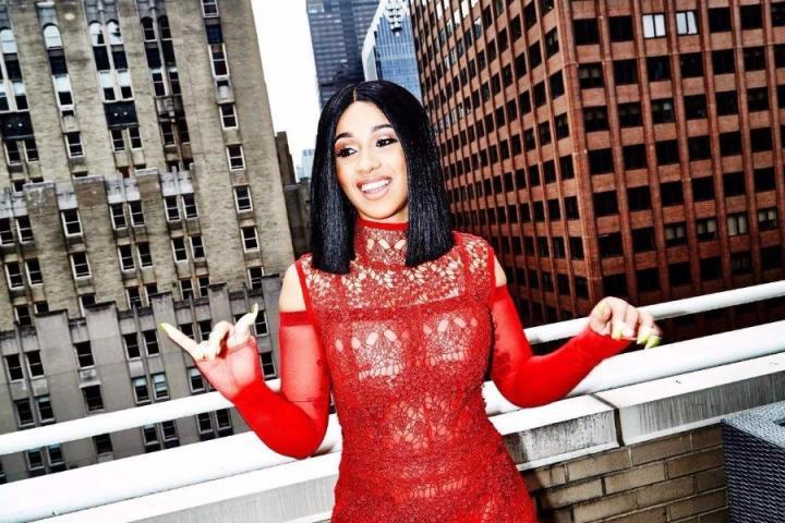 Cardi B冠单中英文MV上线，本世纪第一位夺冠的女艺人