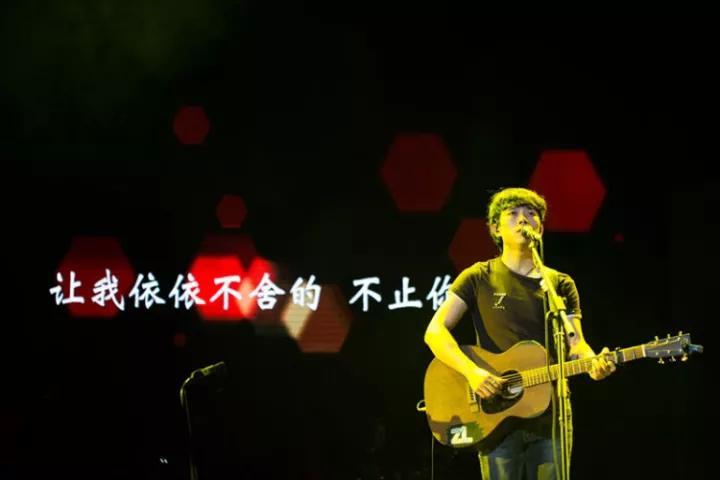 赵雷最新单曲发布:我只想静下来反省自己