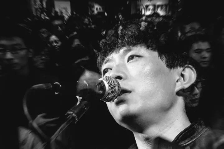赵雷最新单曲发布:我只想静下来反省自己