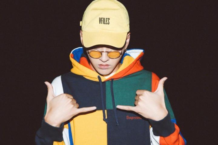 吴亦凡登母版《i-D》版面，号称已为一张专辑筹划了多年
