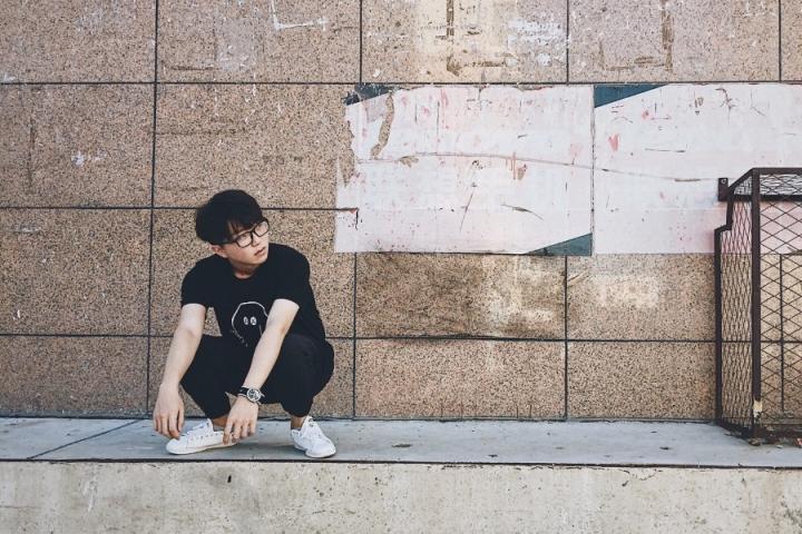 毛不易化身时空旅人，王者荣耀英雄主打歌《项羽虞姬》MV上线