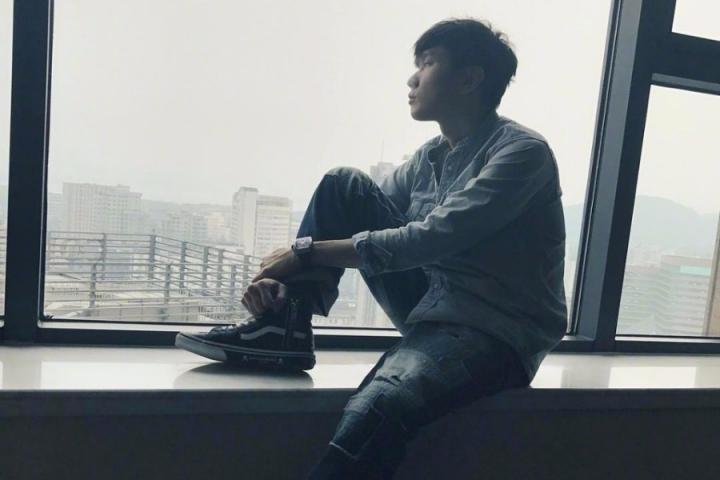 近两年未正式推出个人作品，林俊杰新专微电影温情上线