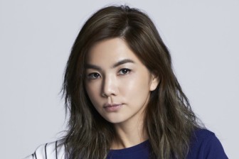 又发EP又演电影，“劳模”Ella明年也不得闲